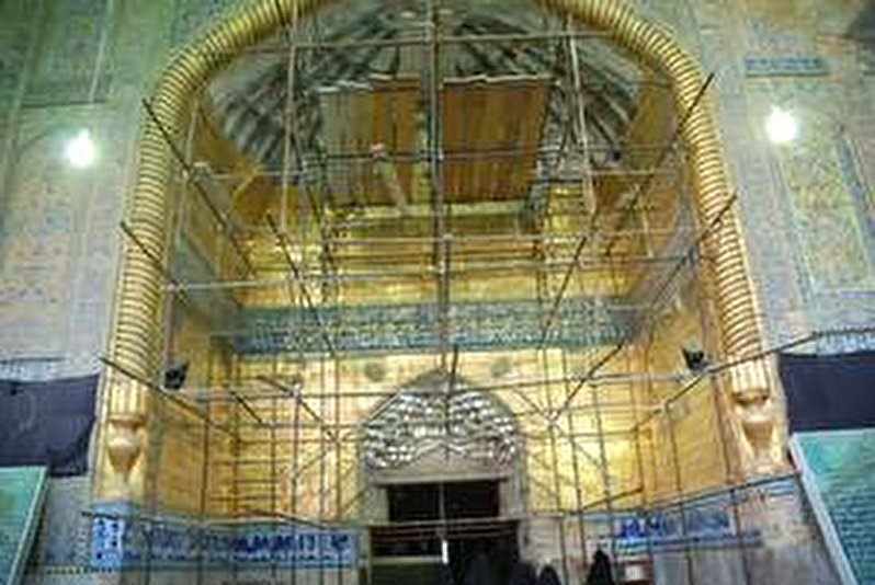 Samarra - Reconstruction of the porch of Bab al-Qiblah, the holy shrine of Imamain Askariyain( peace be upon them)