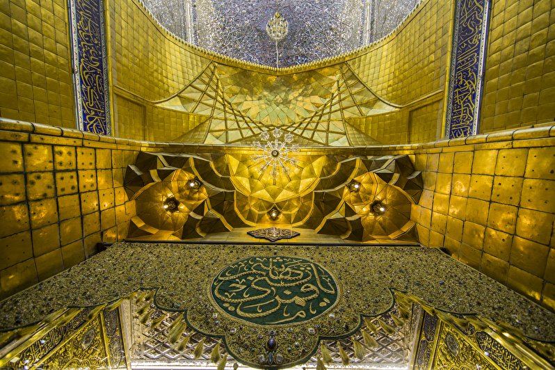 A beautiful arch in the entrance of the holy shrine of Hazrat Abbas(PBUH)