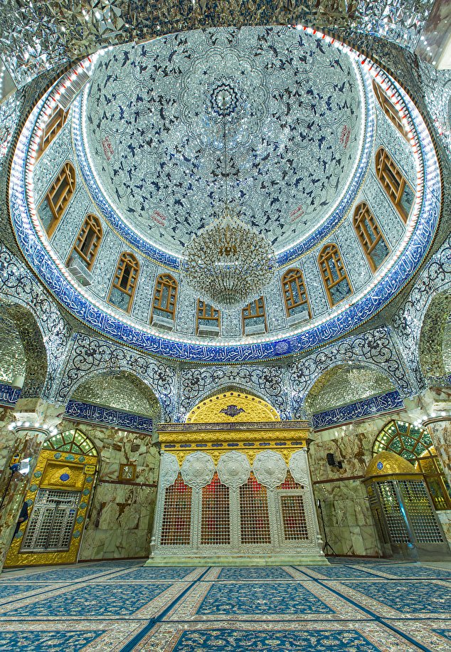 Inside the dome of Imam Hussein shrine